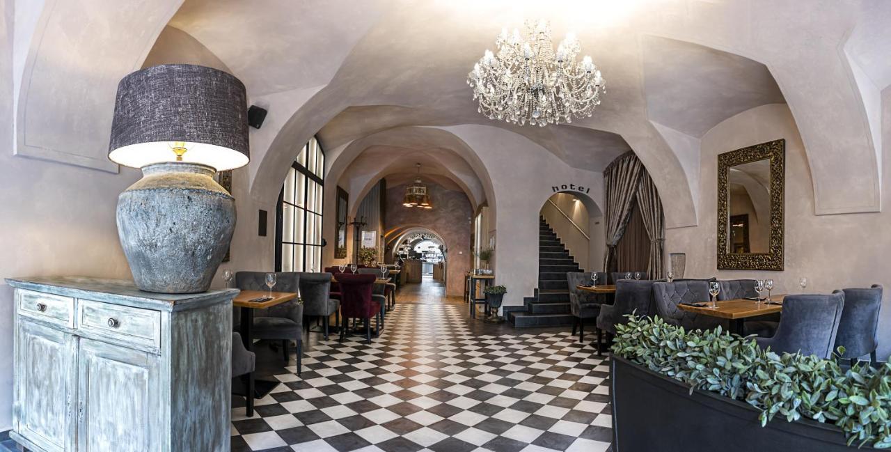 Hotel Rango Plzen Luaran gambar